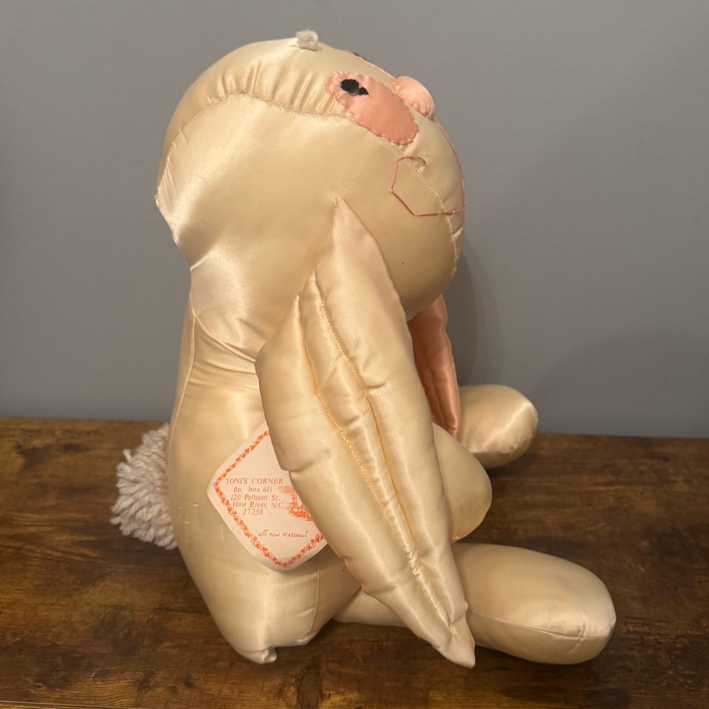 Toni’s Corner Vintage Satin‎ Bunny Rabbit Nursery Decor 1950s Large - Picture 5 of 12